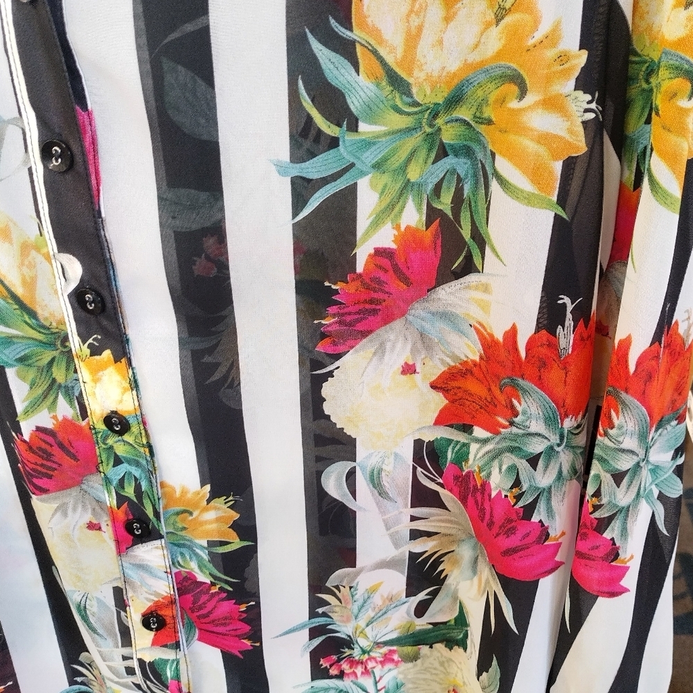 Like New Black and White Stiped, Floral Pattern Blouse - Picture 3 of 9